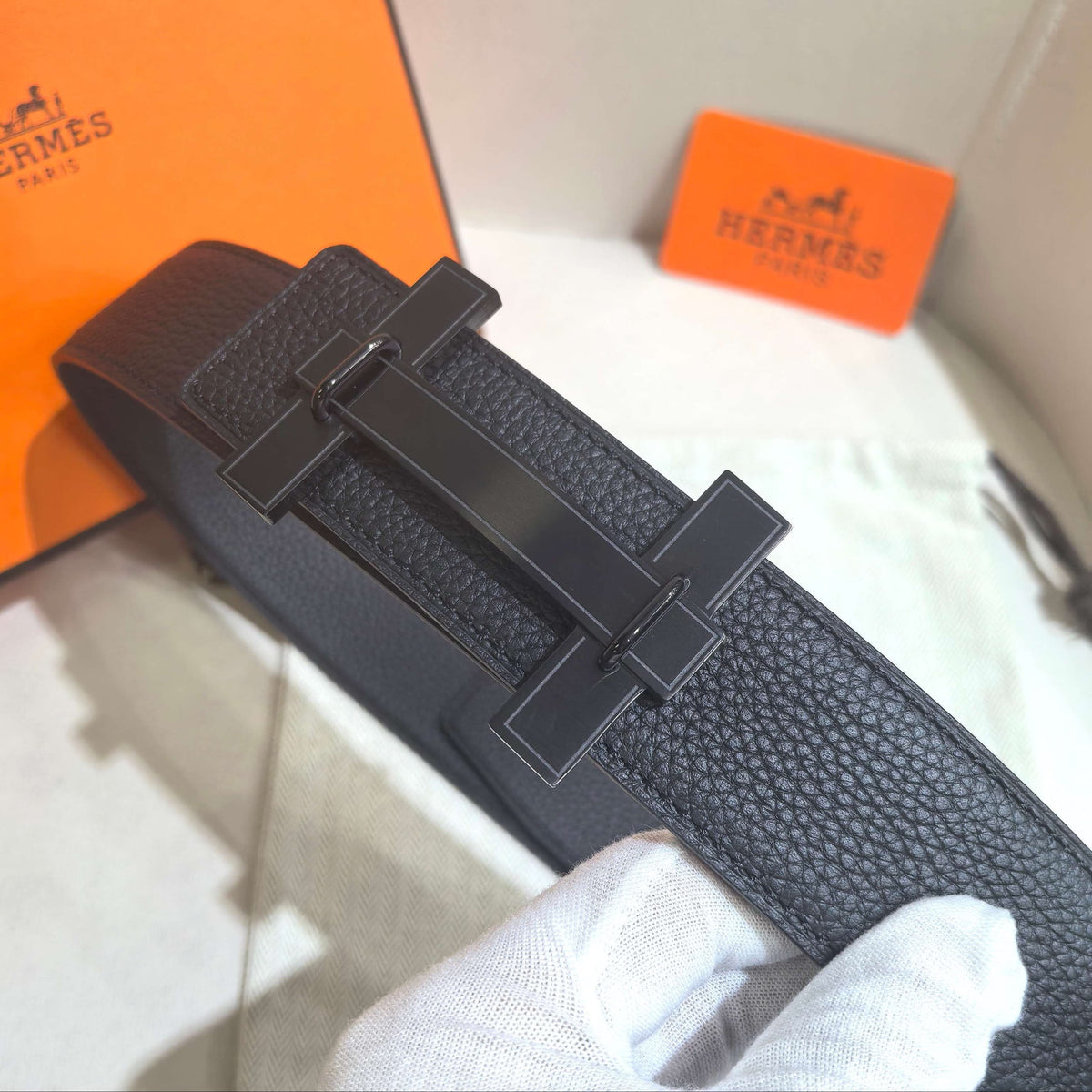 Hermès H au Carre Belt Buckle & Reversible Leather Strap 32 mm - All Black PVD