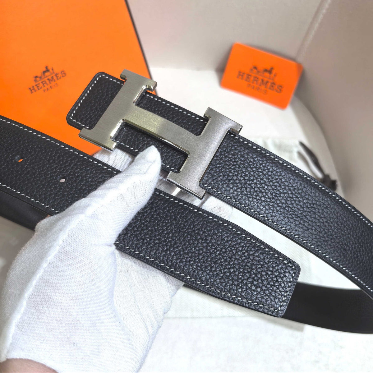 Hermès H au Carre Belt Buckle & Reversible Leather Strap 32 mm - Black with Brushed Silver