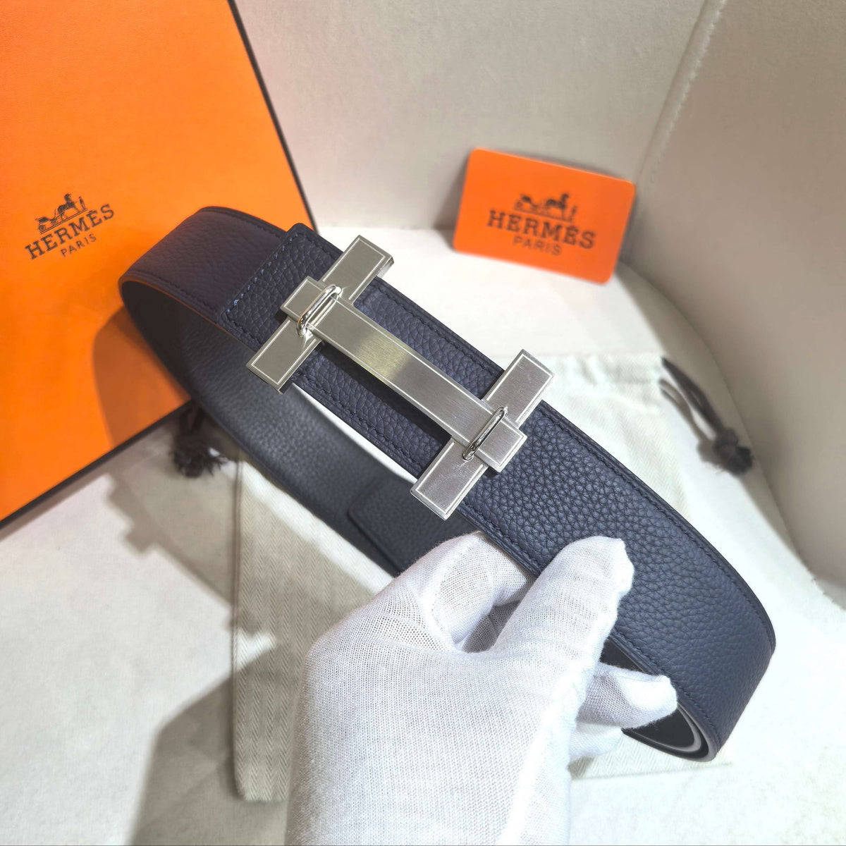 Hermès H au Carre Belt Buckle & Reversible Leather Strap 32 mm - Marine Blue & Black