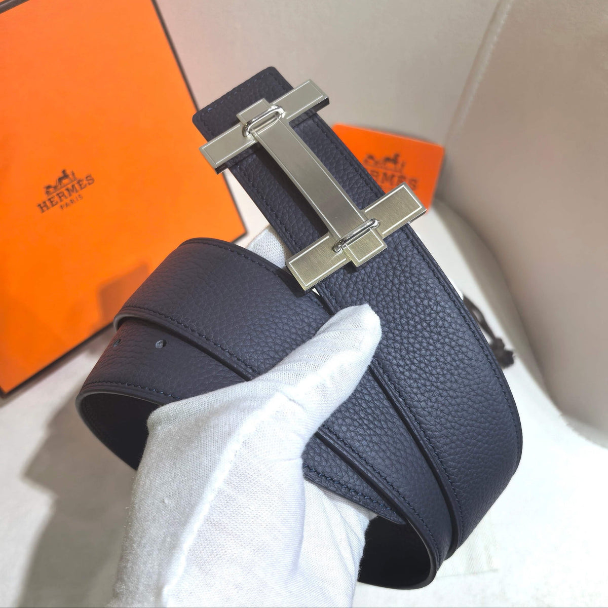Hermès H au Carre Belt Buckle & Reversible Leather Strap 32 mm - Marine Blue & Black