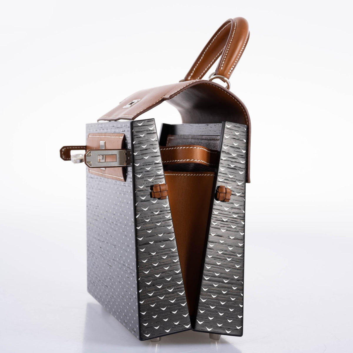 Hermes Kelly Wood 22 Bog Oak, Aluminum & Barenia with Palladium Hardware - 2021, Z
