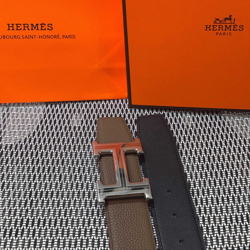 Hermès Leather Belt in Etoupe with H Buckle 32mm - Silver Guilloché Hardware