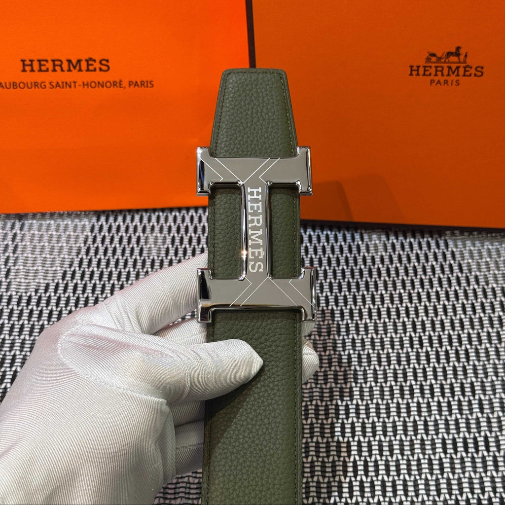 Hermès Leather Belt in Khaki Green with H Buckle 32mm - Silver Guilloché Hardware