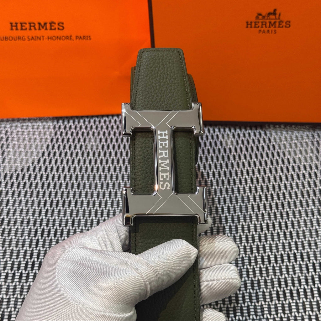 Hermès Leather Belt in Khaki Green with H Buckle 32mm - Silver Guilloché Hardware