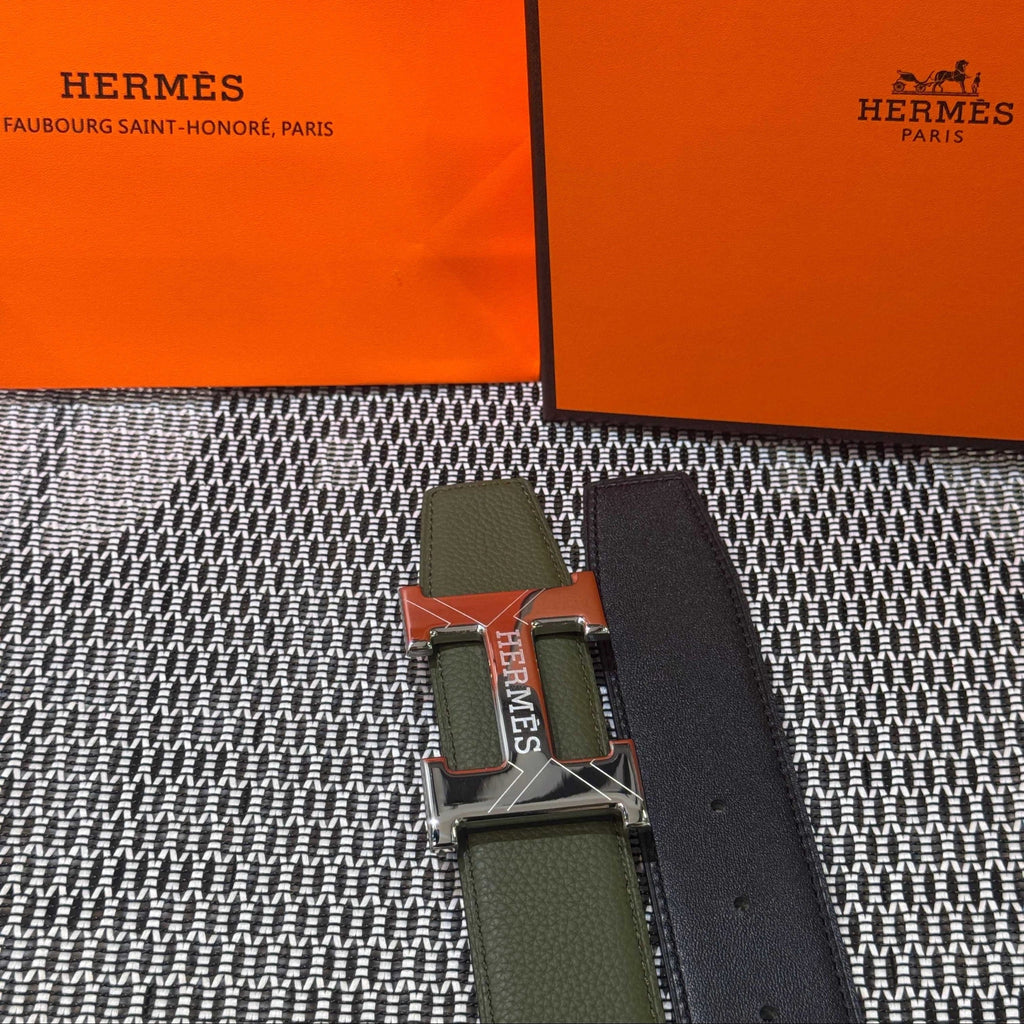 Hermès Leather Belt in Khaki Green with H Buckle 32mm - Silver Guilloché Hardware