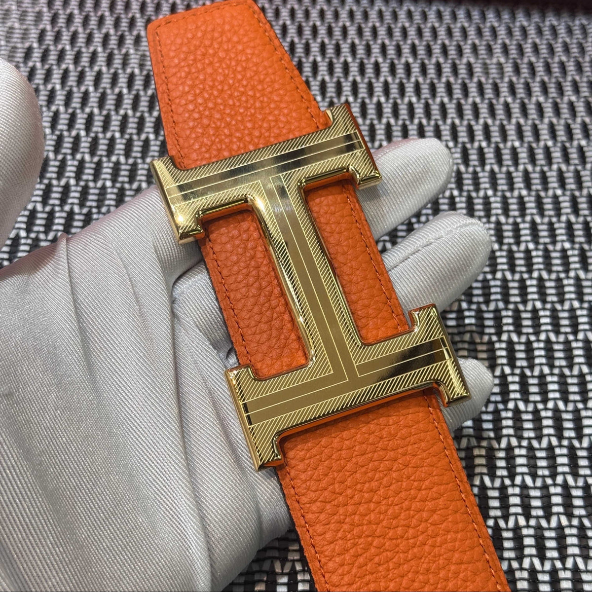 Hermès Leather Belt in Orange with H Buckle 32mm - Gold Guilloché Hardware