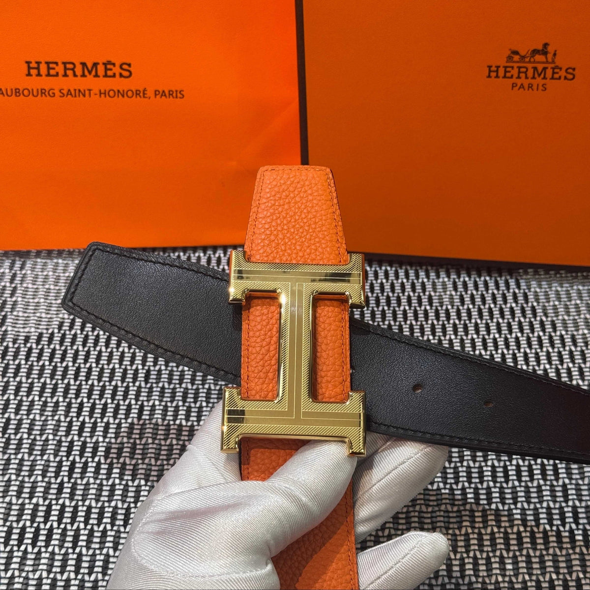 Hermès Leather Belt in Orange with H Buckle 32mm - Gold Guilloché Hardware