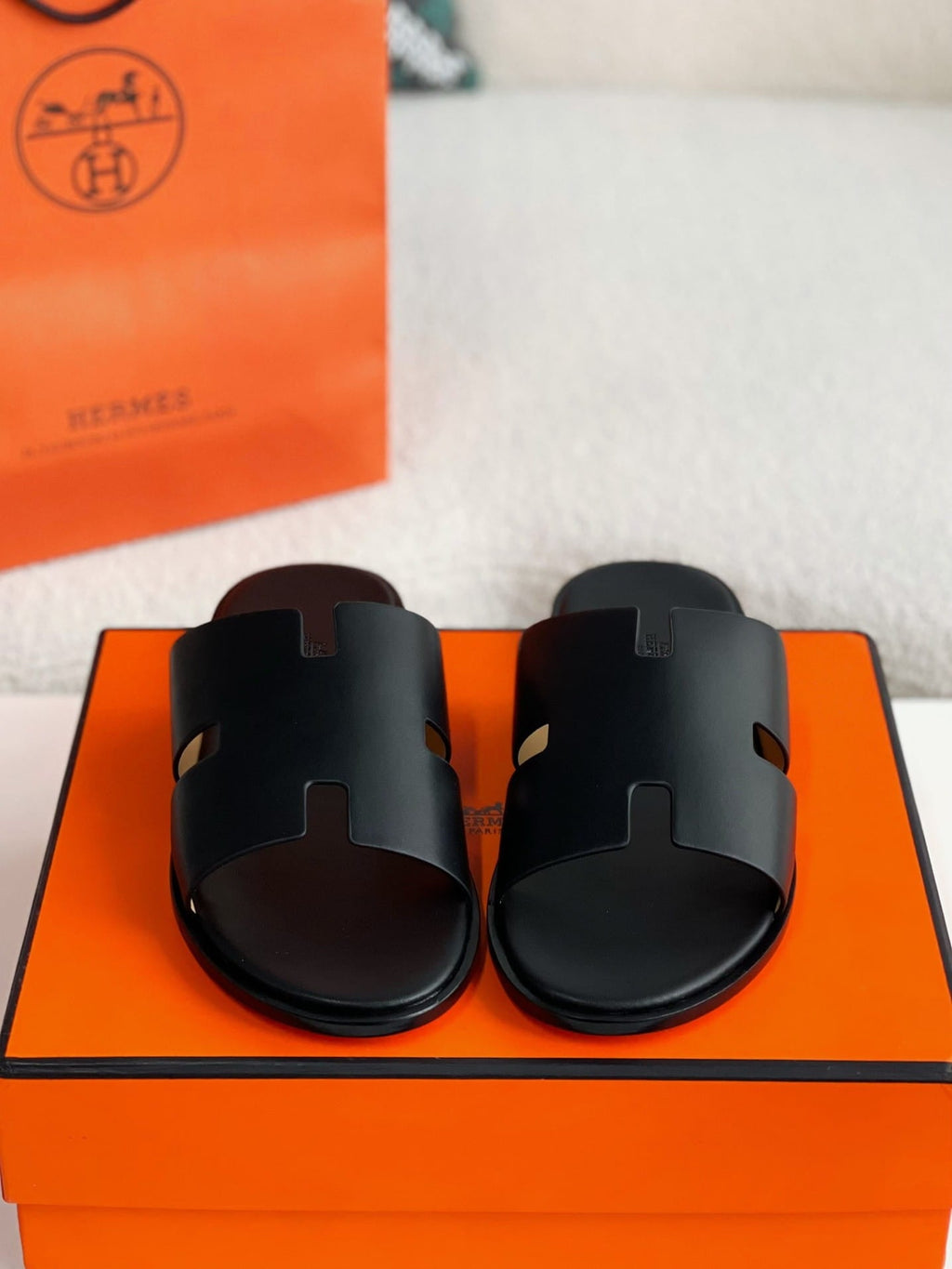 Hermès Noir Black Izmir Sandals