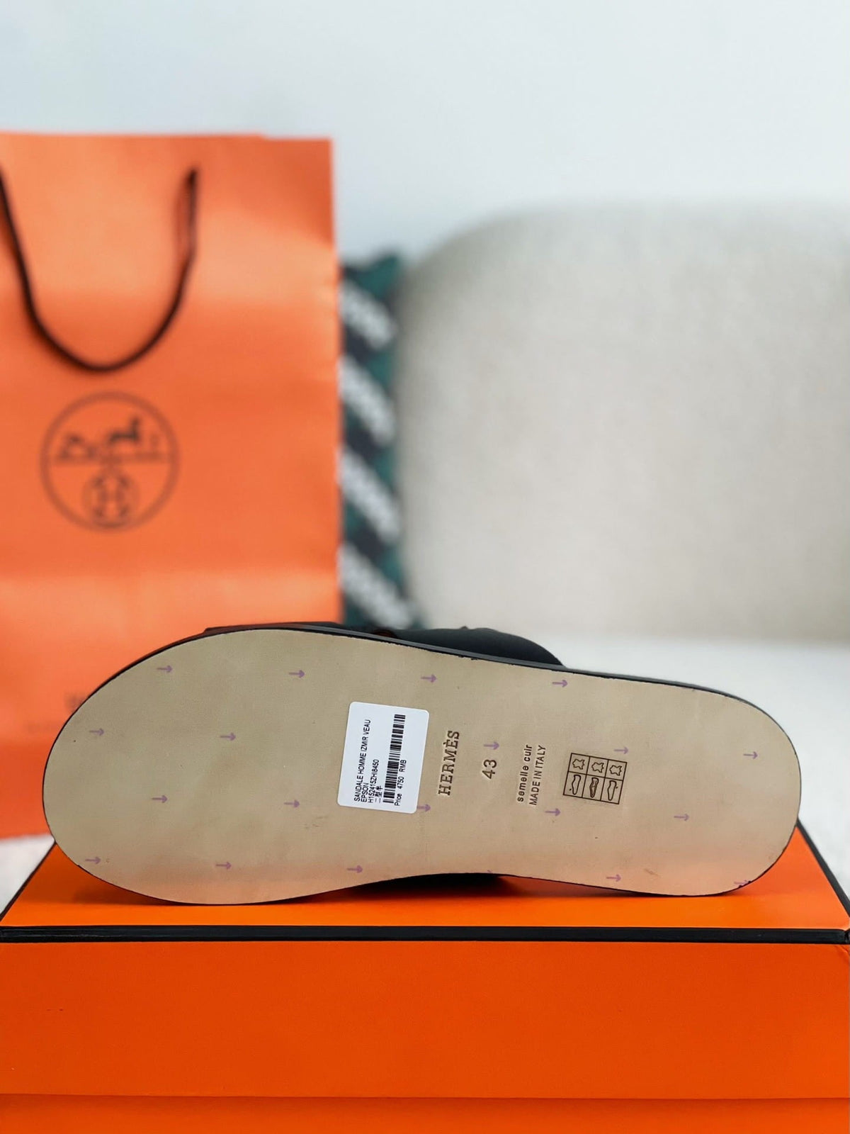 Hermès Noir Black Izmir Sandals
