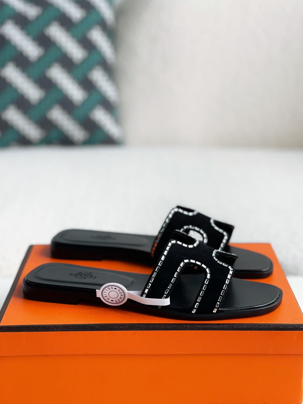 Hermès Noir Black Oran Women's Sandals