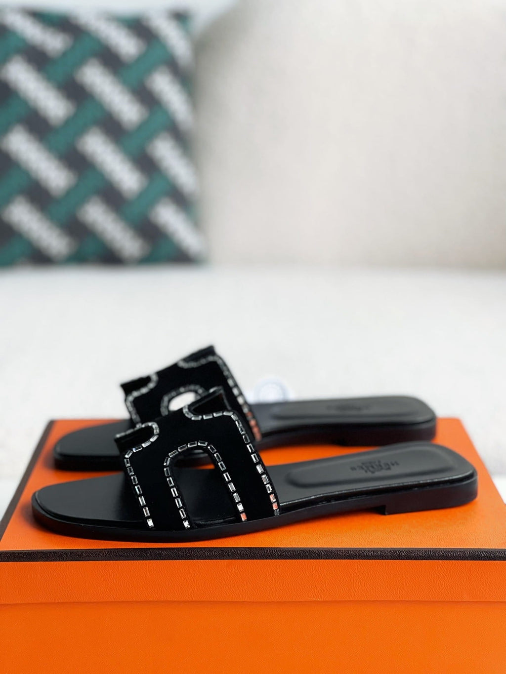 Hermès Noir Black Oran Women's Sandals