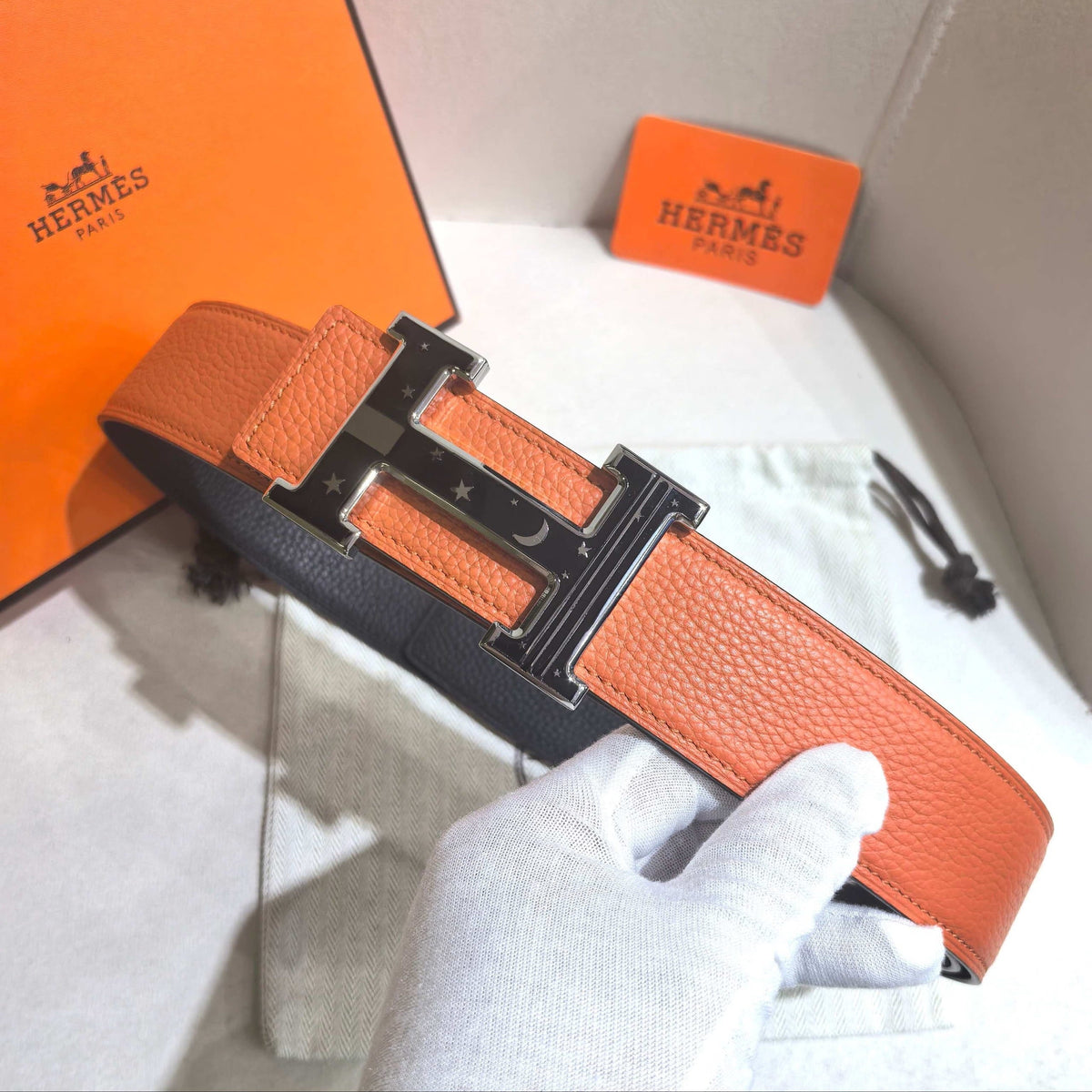 Hermès Orange Reversible Leather Strap 32 mm Belt - Silver & Black Celestial H Buckle