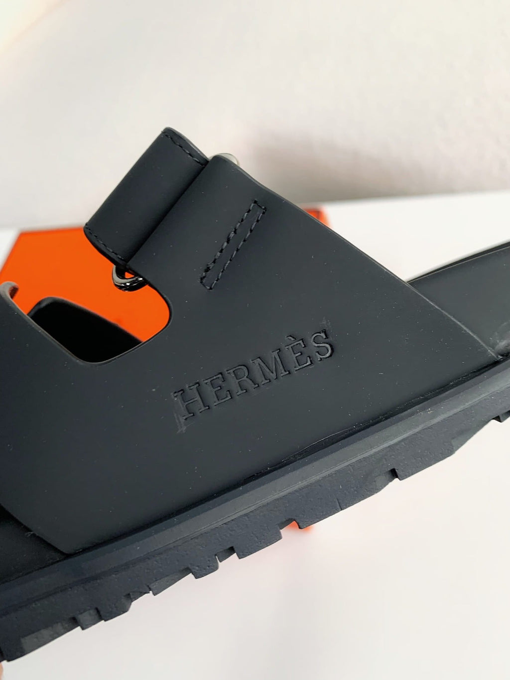Hermès Techno Black Calfskin Chypre Sandals