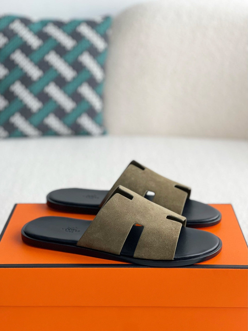 Hermès Vert Toundra Izmir Sandals