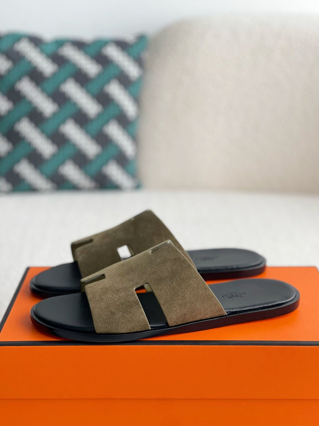 Hermès Vert Toundra Izmir Sandals