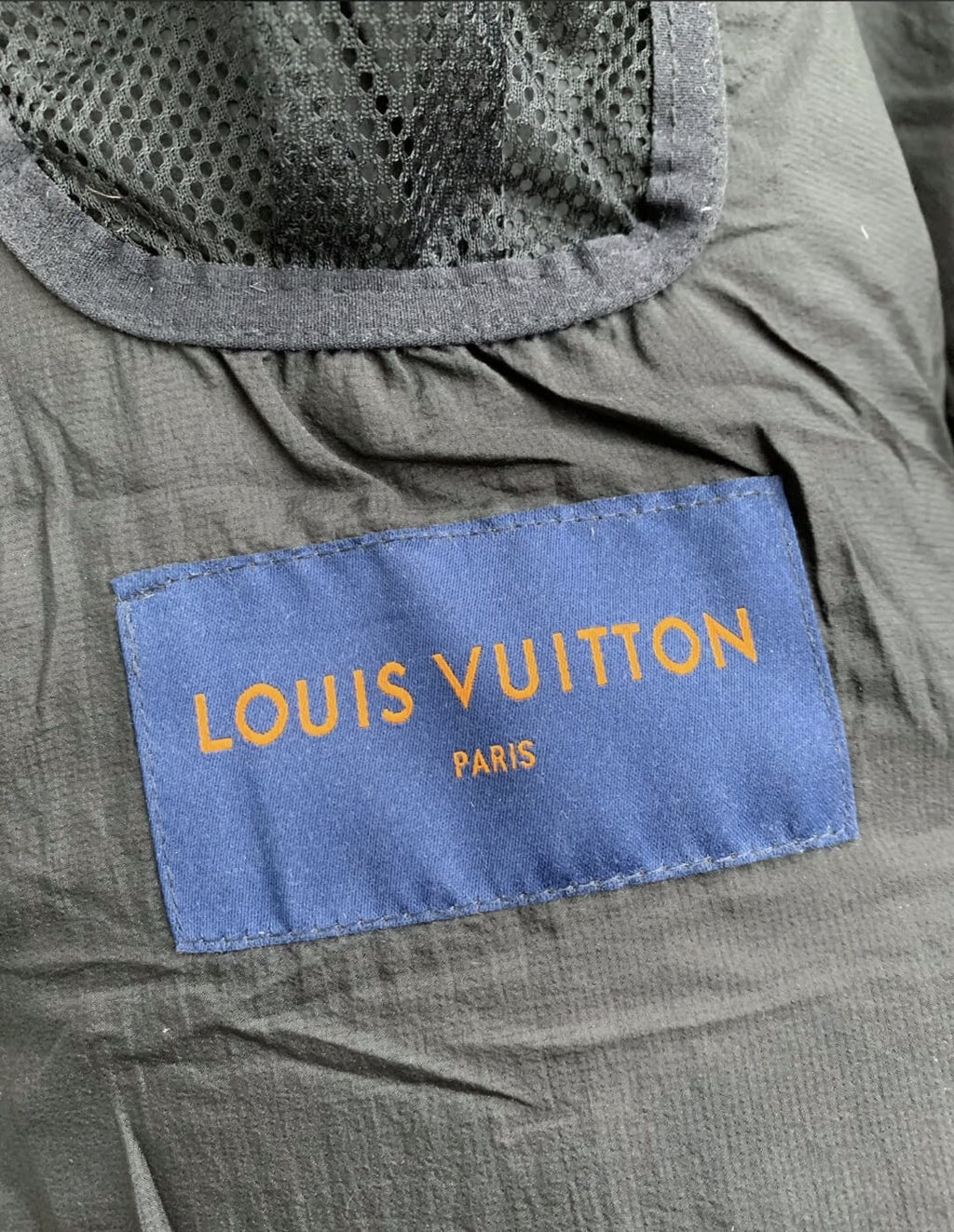 Louis Vuitton 2054 Monogram Puffer Jacket Grey Heat Reactive Hooded Down Coat