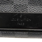Louis Vuitton Damier Graphite District MM Messenger Bag (SHG-12915)