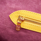 Louis Vuitton Epi Lussac (SHG-26176)