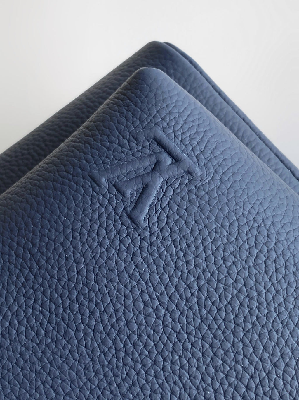 Louis Vuitton LV Men's Navy Discovery Work Backpack PM