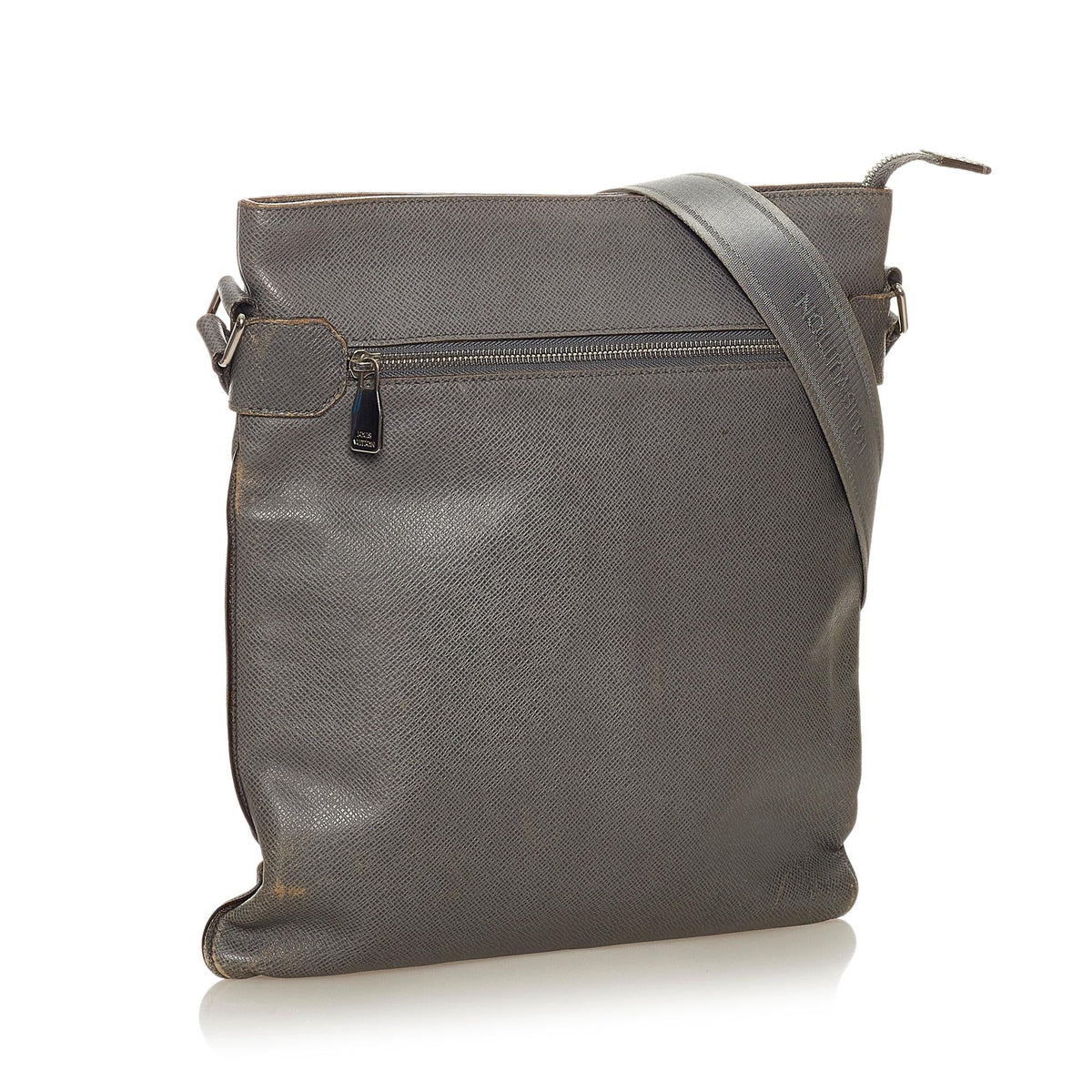 Louis Vuitton Taiga Sasha (SHG-27511)