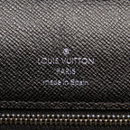 Louis Vuitton Taiga Selenga (SHG-26618)