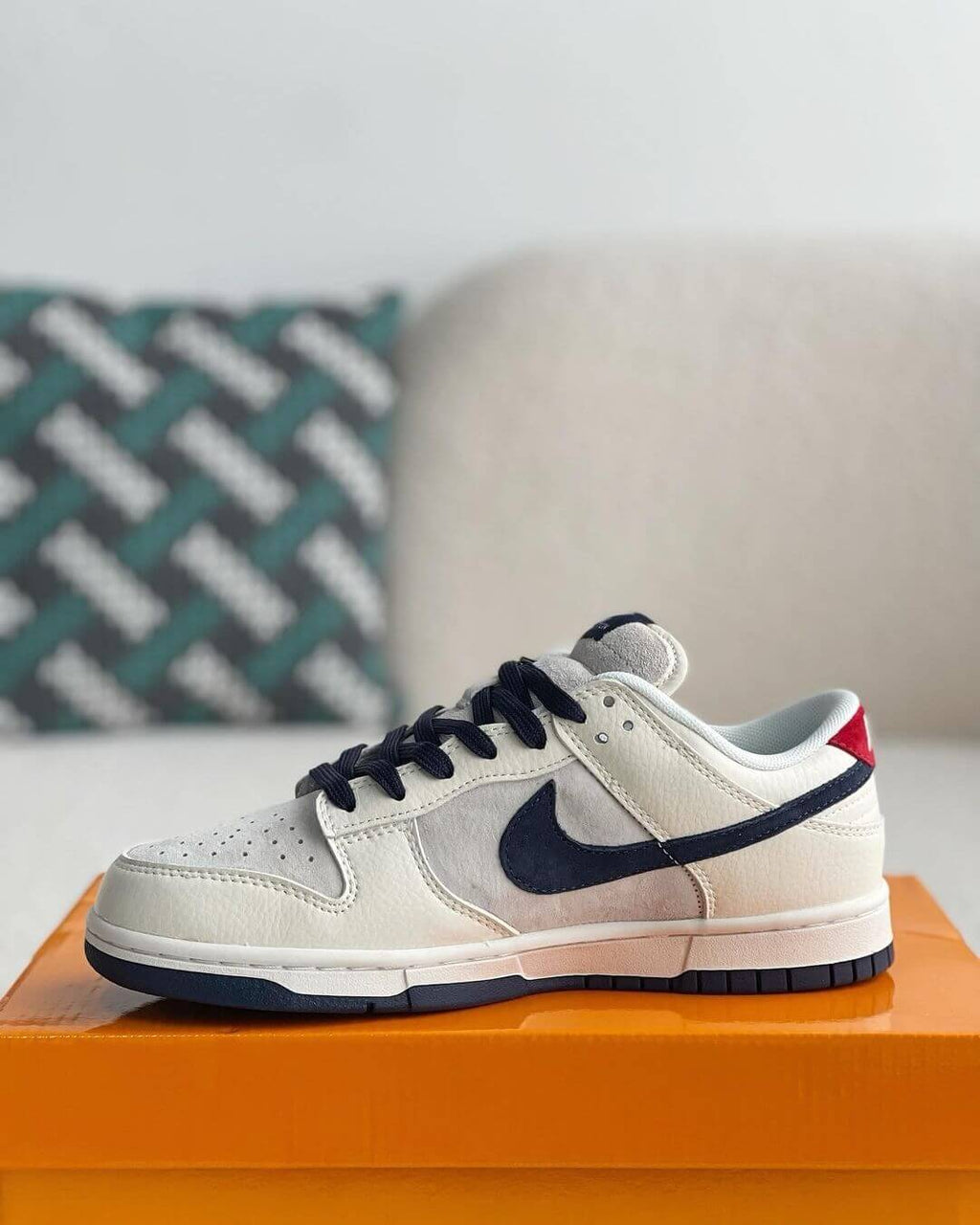 Nike SB Dunk Low x Louis Vuitton Sneaker