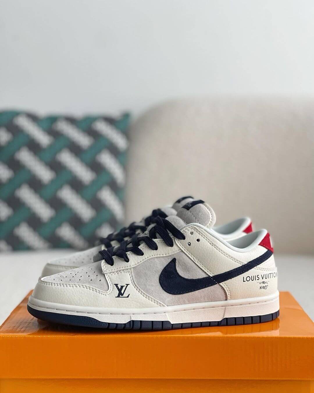 Nike SB Dunk Low x Louis Vuitton Sneaker