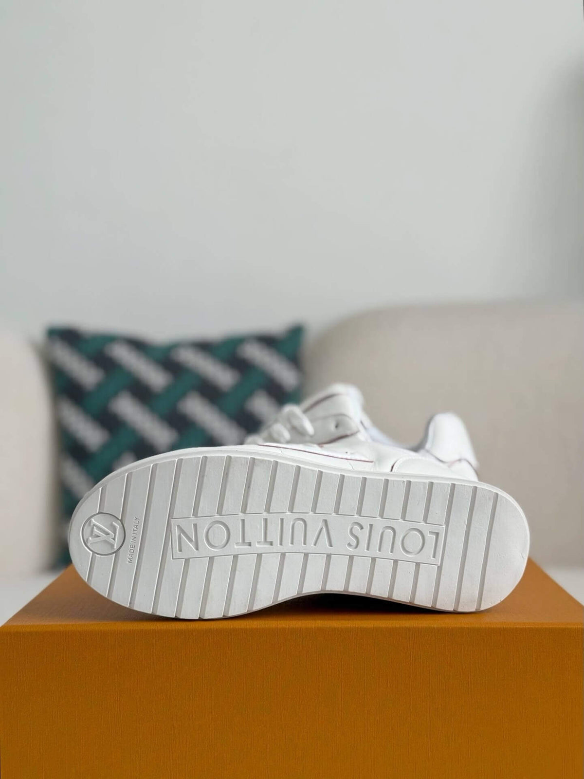 Louis Vuitton LV Butter Sneaker 'White/Burgundy'