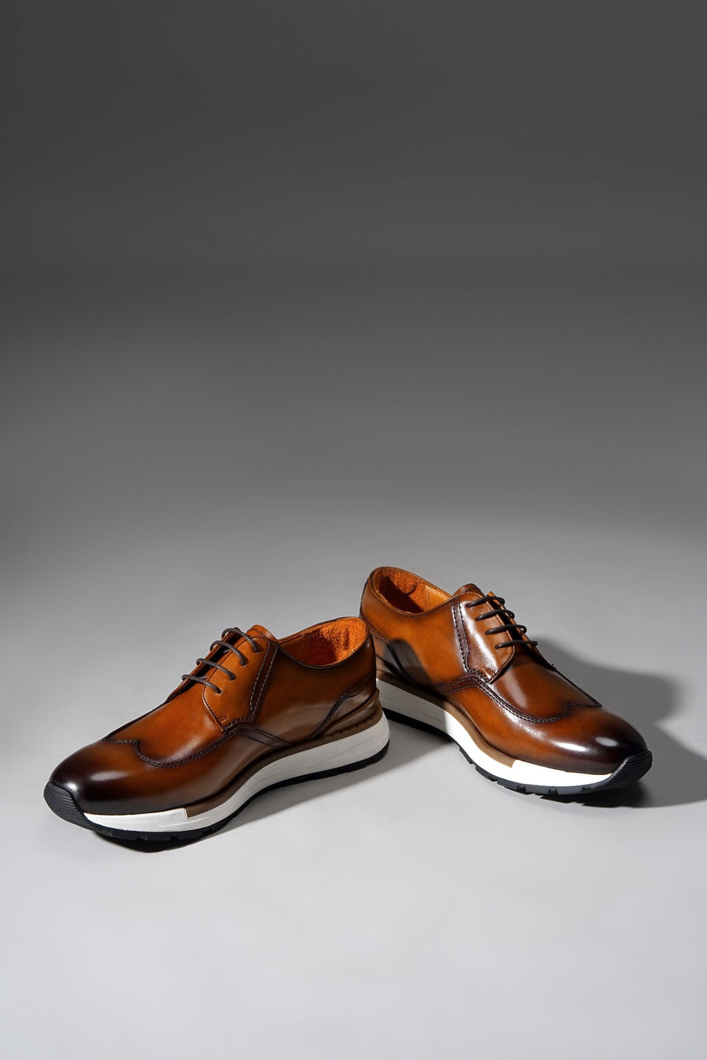 Amalfi Wingtip Derby Sneaker — Warm Tan
