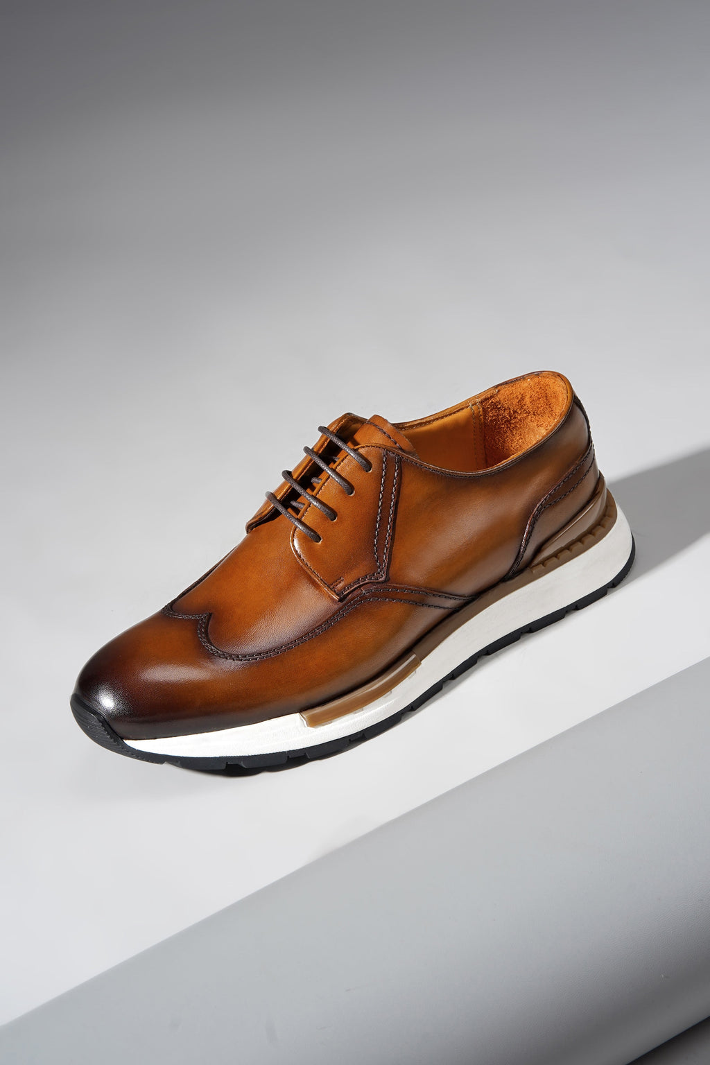 Amalfi Wingtip Derby Sneaker — Warm Tan