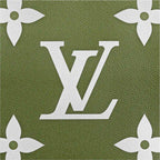 Louis Vuitton TOILETRY POUCH 26 KHAKI